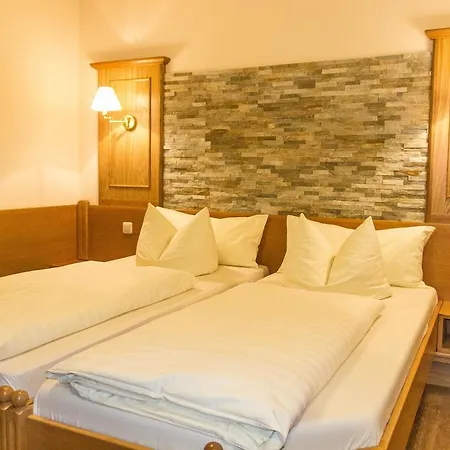 Отель Gasthaus-hotel Faltermaier 3*