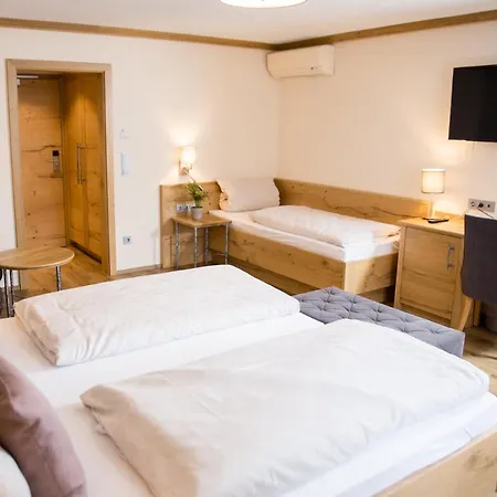 Gasthaus-hotel Faltermaier Отель Айхерло